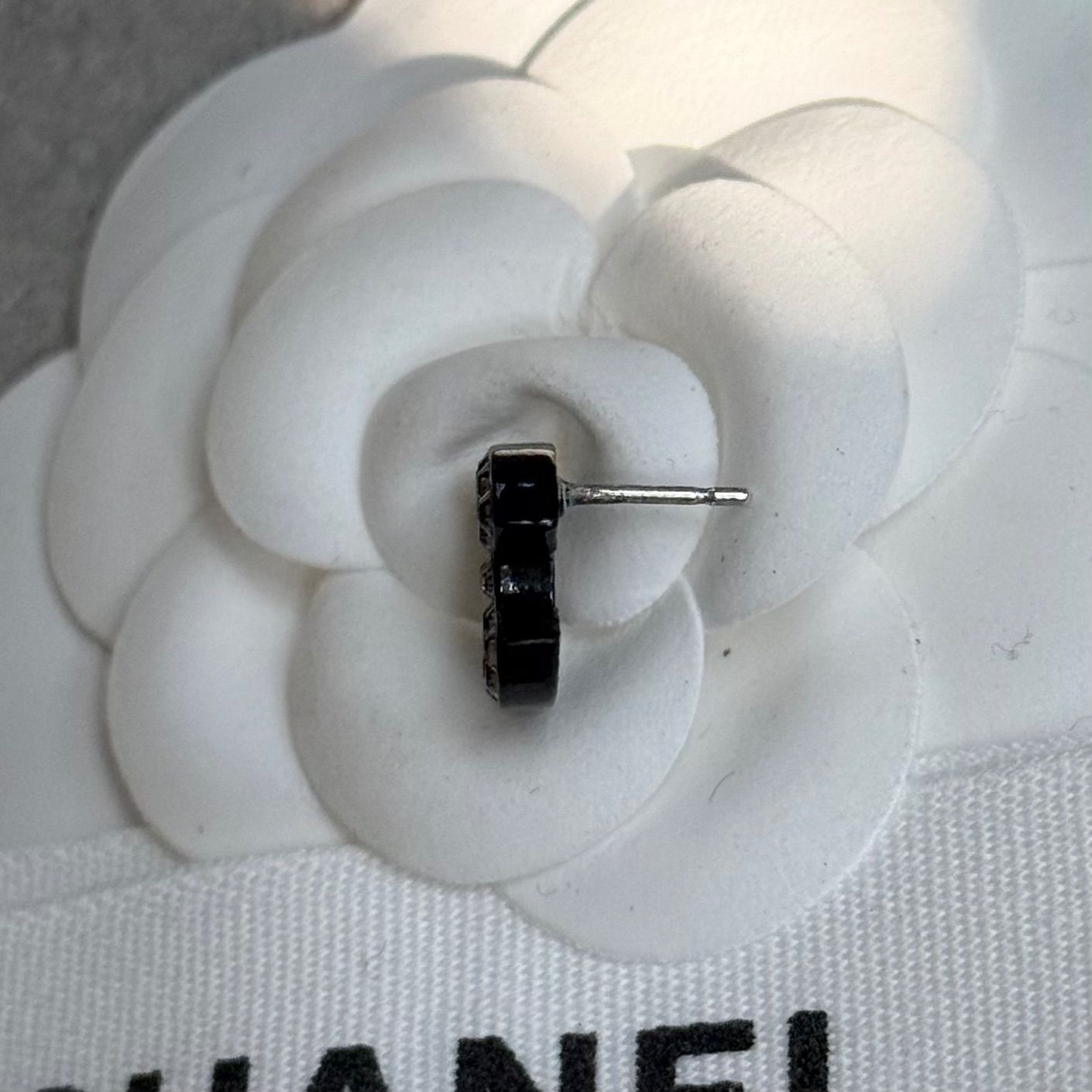 美品 CHANEL シャネル ココマーク ストーンピアス 片耳用 ブラック 黒