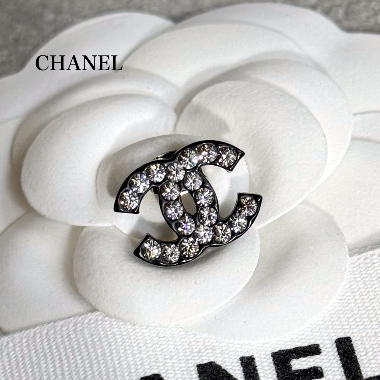 美品 CHANEL シャネル ココマーク ストーンピアス 片耳用 ブラック 黒
