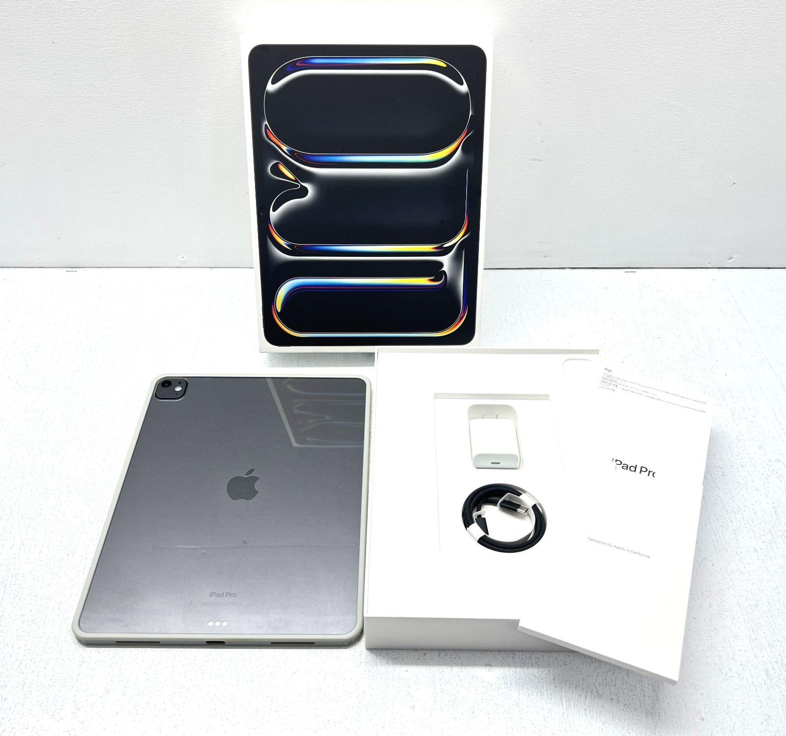 盛岡70-0045] [併売] Apple ipad pro 第5世代 (M4) 13インチ 256GB 