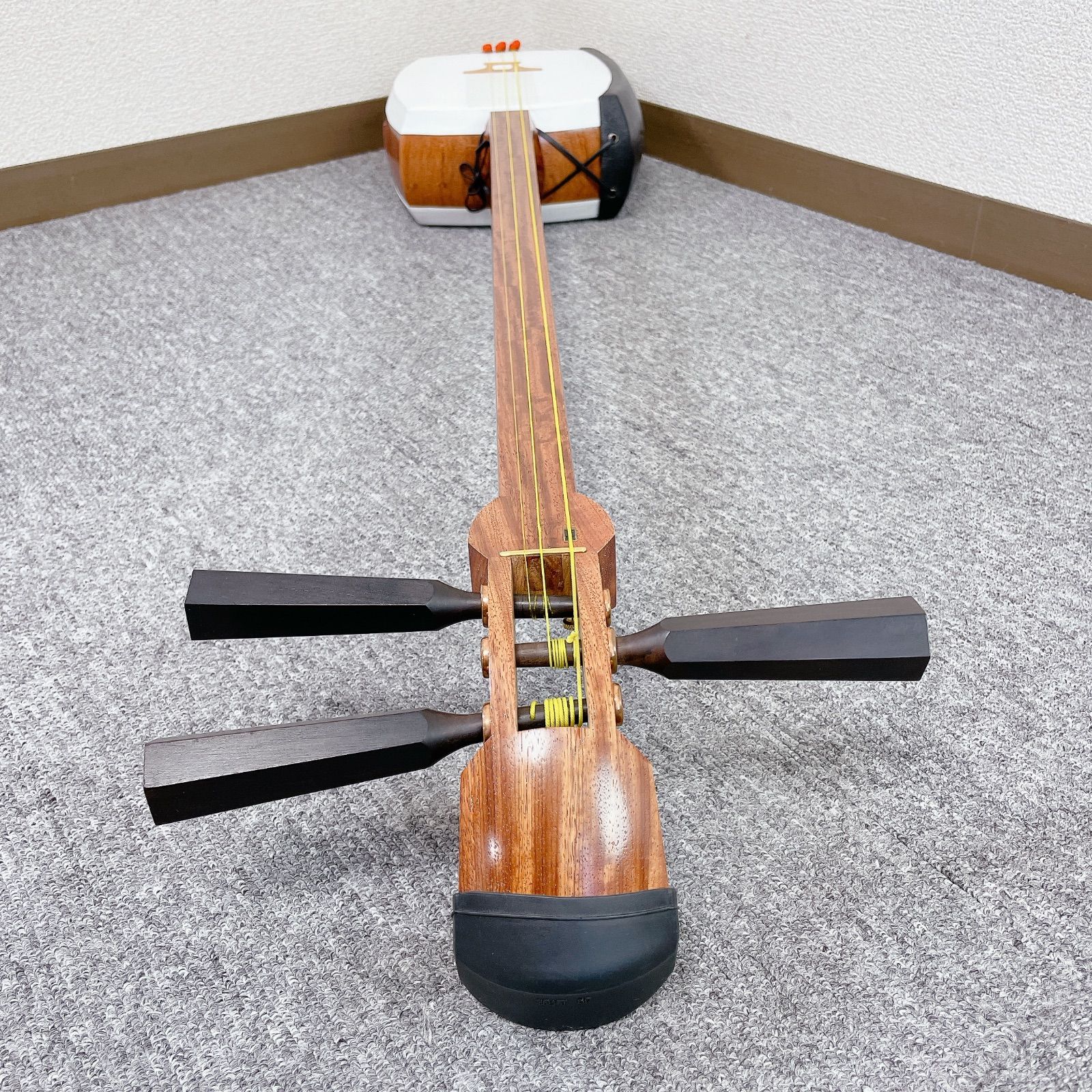 津軽三味線 花梨 一本溝 丸打胴 東さわり GP24 和楽器 三味線 - メルカリ