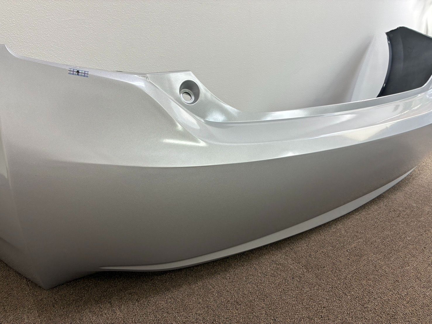 TOYOTA 30系プリウス/30プリウス リアバンパー/シルバー（訳あり