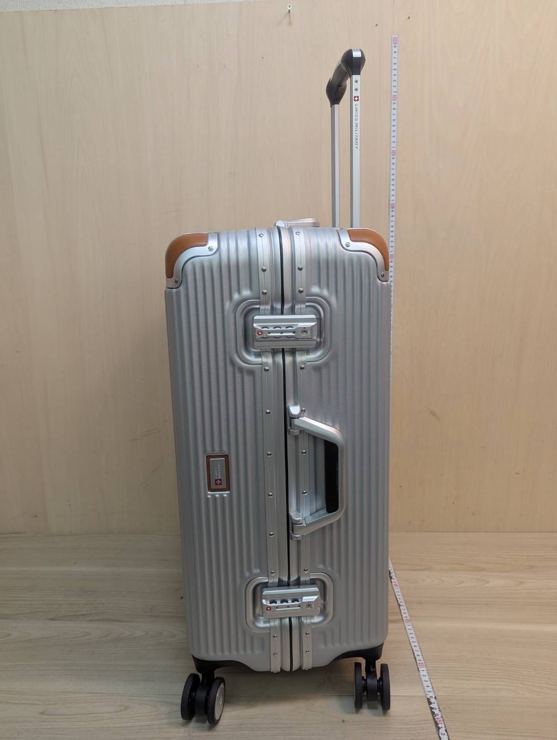 展示品 スイスミリタリー プレミアム Cタイプ 64L スーツケース SM