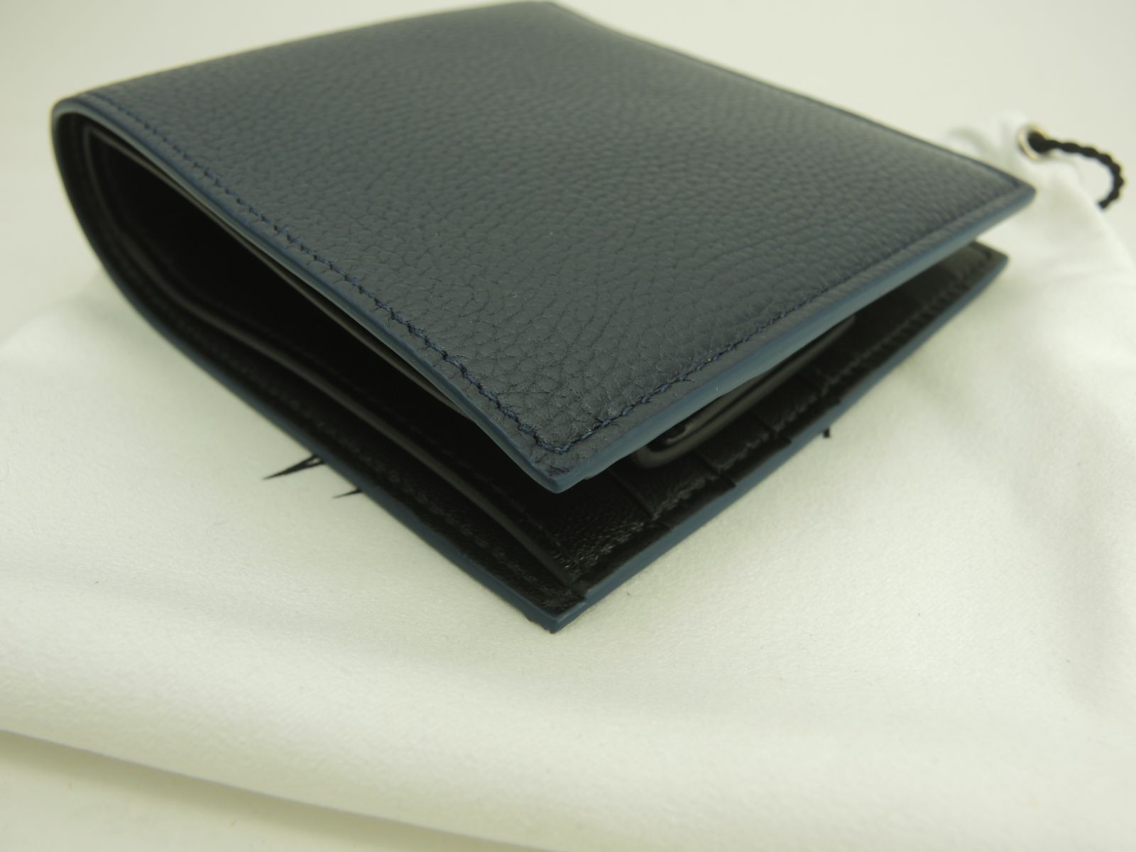 ブルガリxフラグメント コンパクトウォレット レザー紺 2つ折財布 未