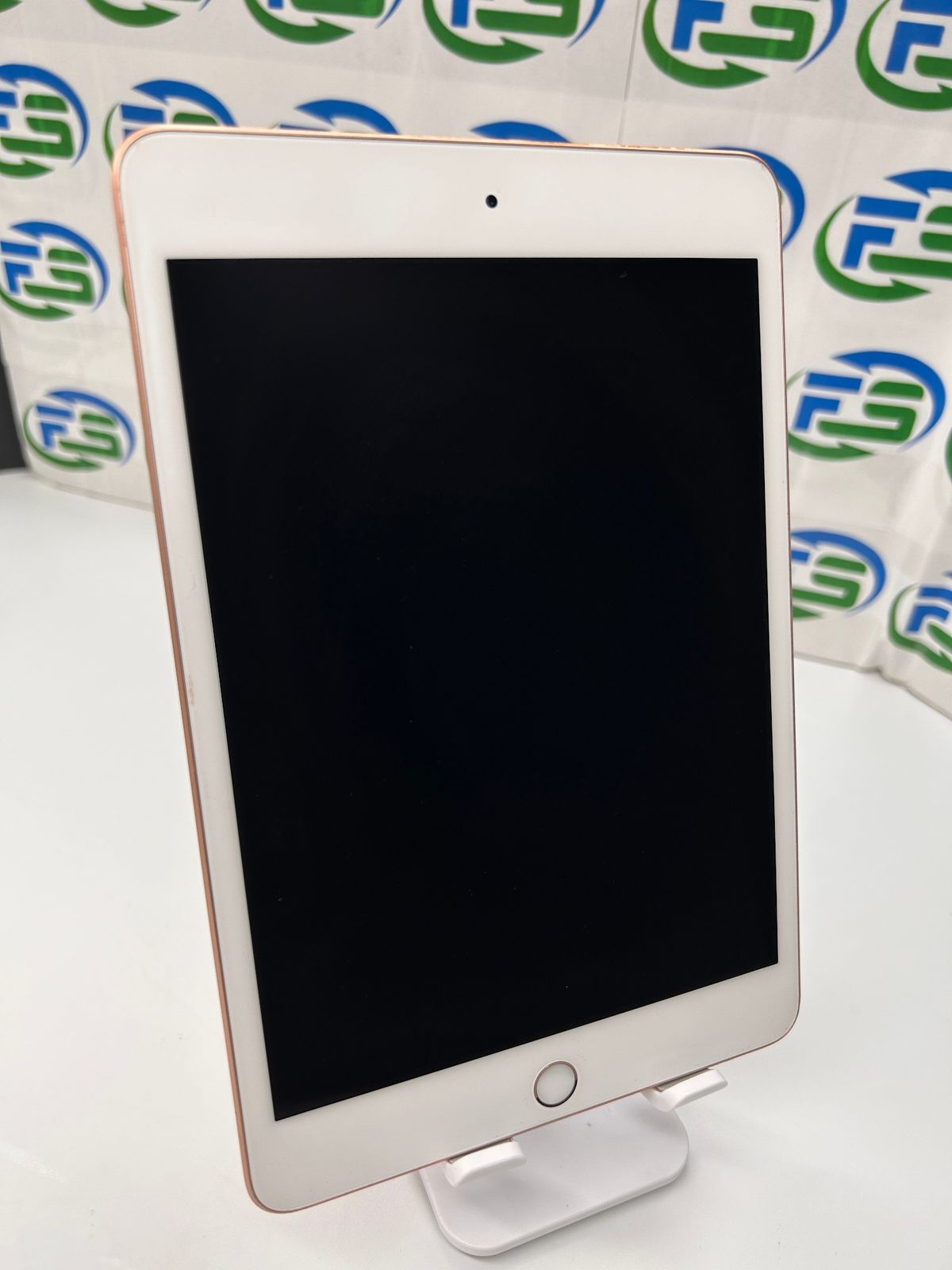 iPad mini 第5世代 64GB ゴールド Cランク - メルカリ