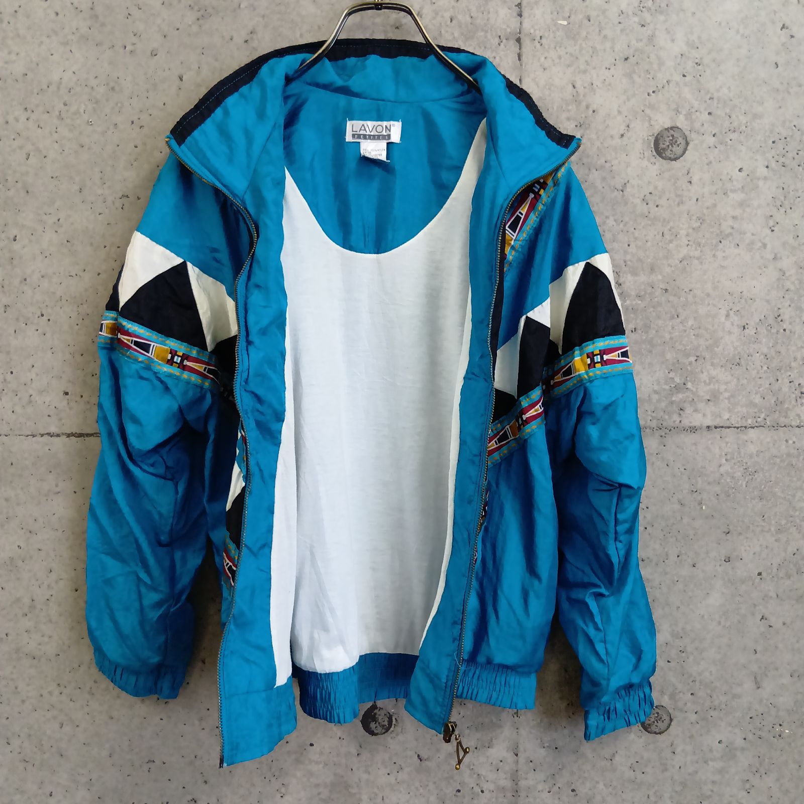 USED】US 古着 LAVON PETITES 90s 80s ナイロンジャケット 幾何学模様 