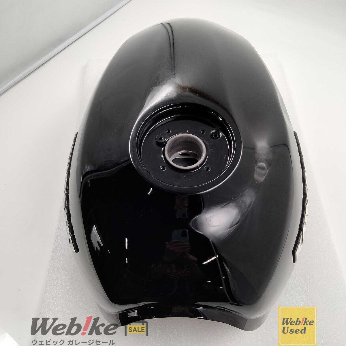 カワサキ純正中古パーツ Z650RS ガソリンタンク 51093-5203-H8
