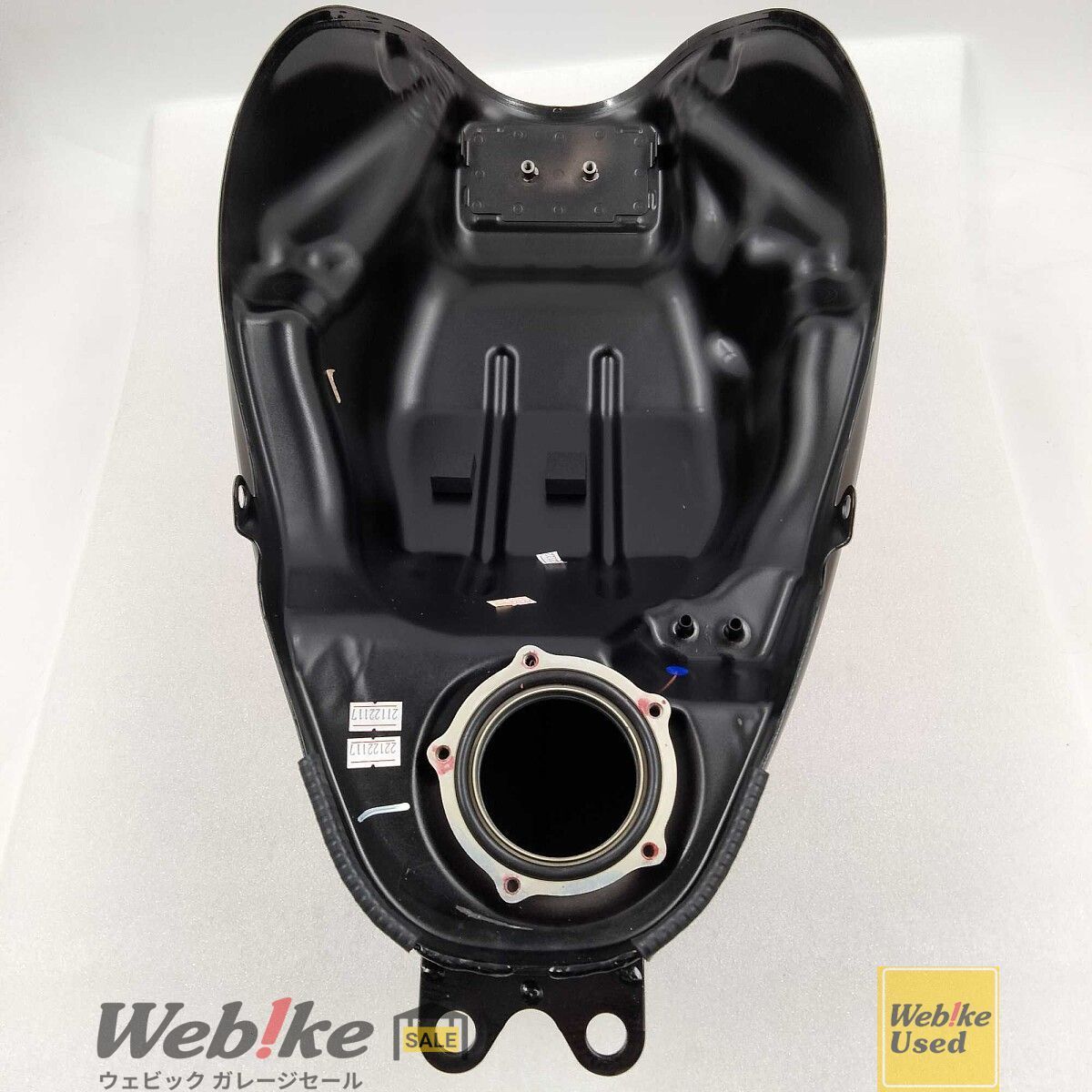 カワサキ純正中古パーツ Z650RS 50周年記念ガソリンタンク 51092-5210 