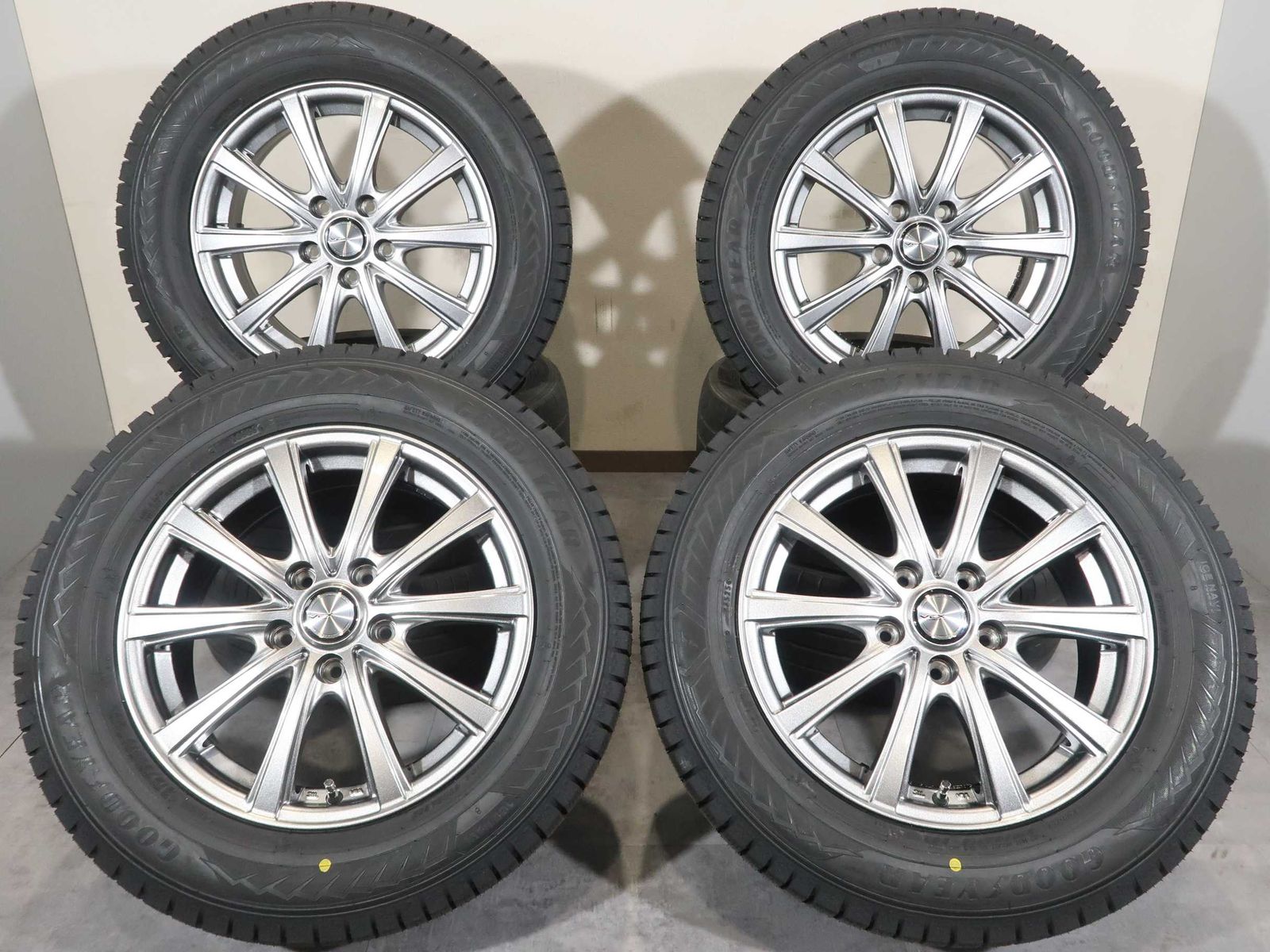 16インチアルミホイール4本セット プリウスアルファ、CX-3など 16