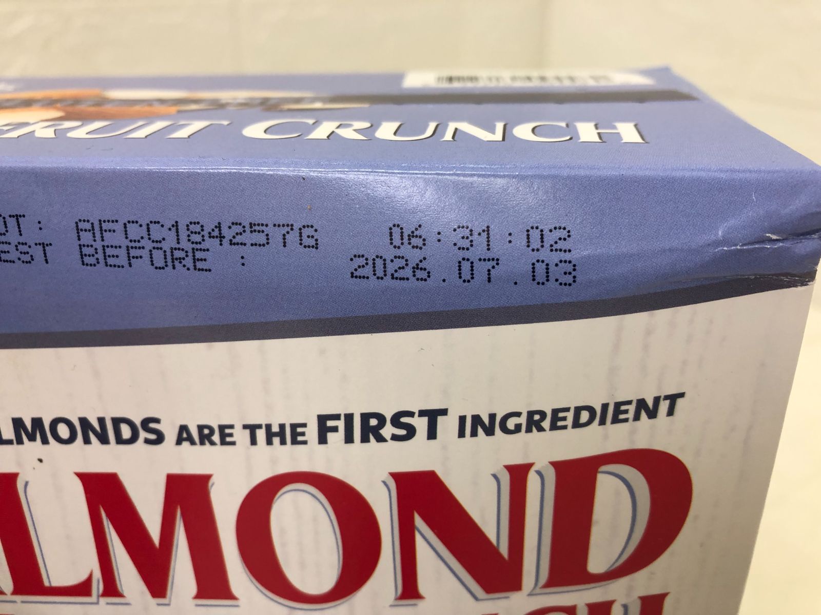 2箱セット！Innofoods アーモンドフルーツシリアル 900g - メルカリ