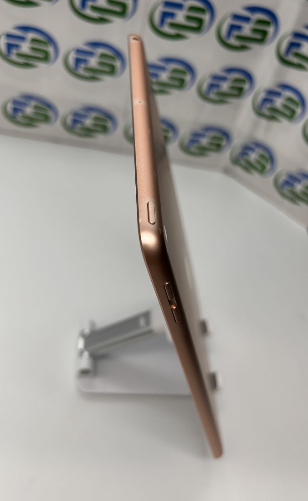 iPad 第6世代 Wi-Fi 128GB ゴールド MRJP2J/A A1893 アイパッド iPad6