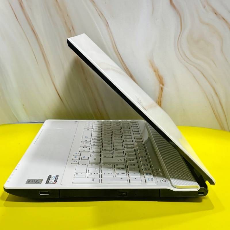 無線マウス付！Core i3ノートパソコン【SALE‼】美品✨SSD爆速