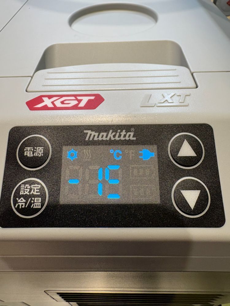 値下げアイテム！【中古品】makita 充電式保冷温庫 CW001G 20L