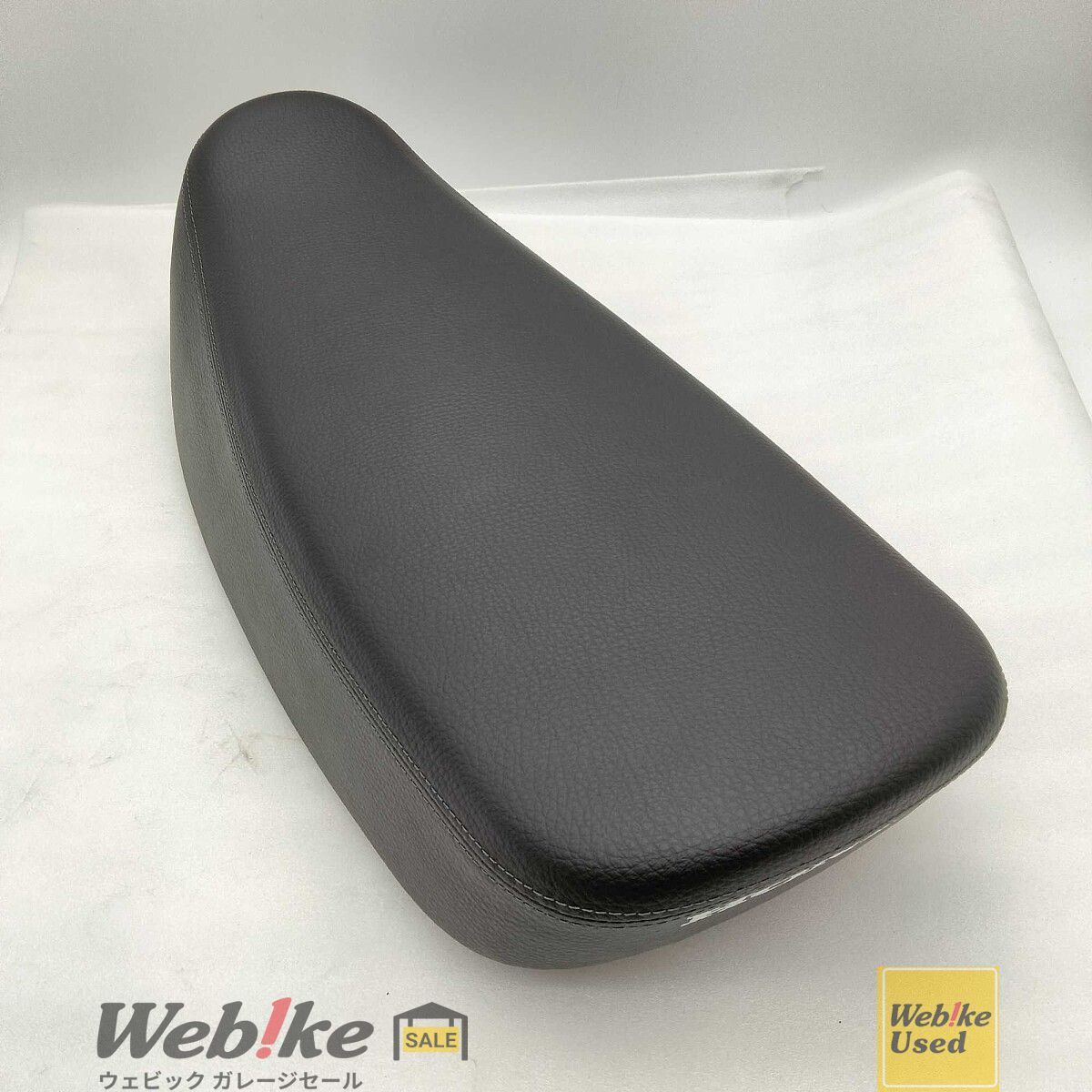 ホンダ純正中古パーツ ダックス125 シート 77200-K2W-J10 RXBI25544 