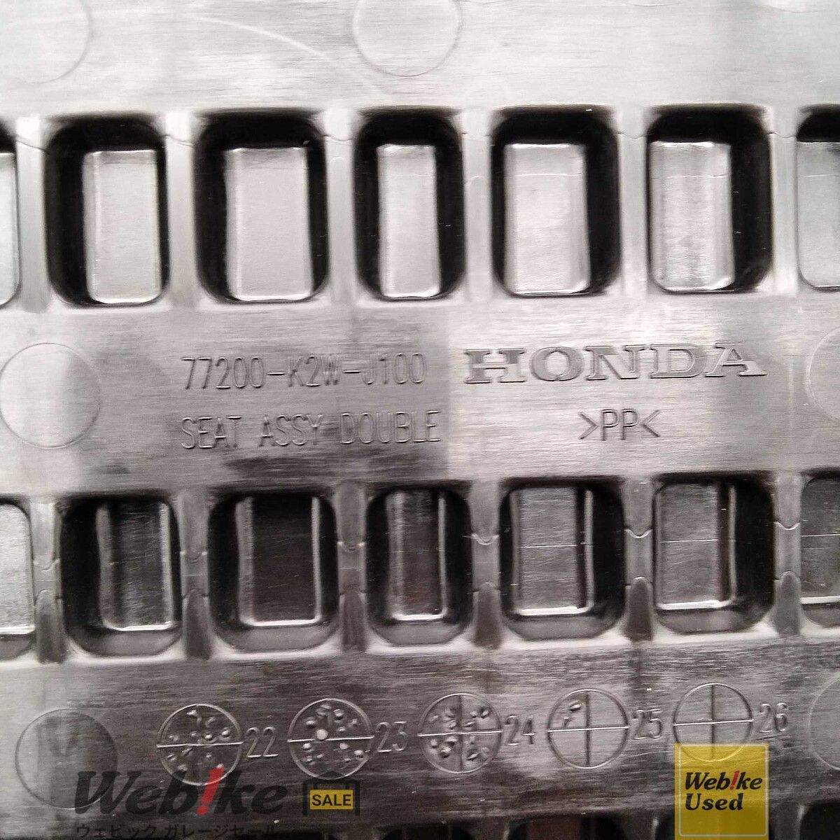 ホンダ純正中古パーツ ダックス125 シート 77200-K2W-J10 RXBI25544 