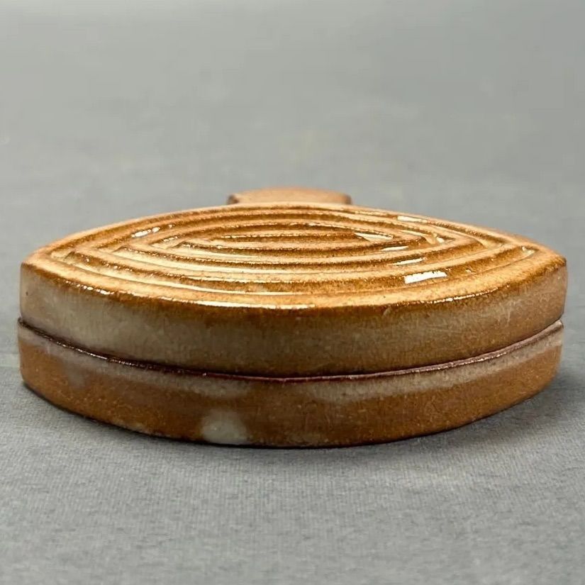 幽玄】十四代 坂倉新兵衛 萩焼 萩香合 共箱 香合 - メルカリ