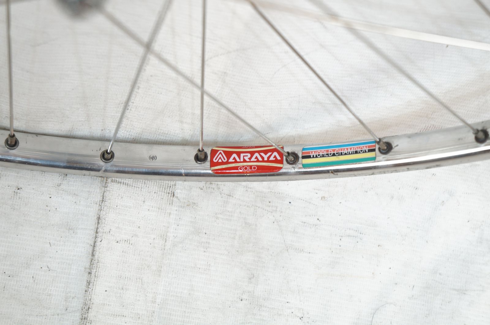 SANSIN 「サンシン」 PROFESSIONAL NJS ピストハブ 36H フロント
