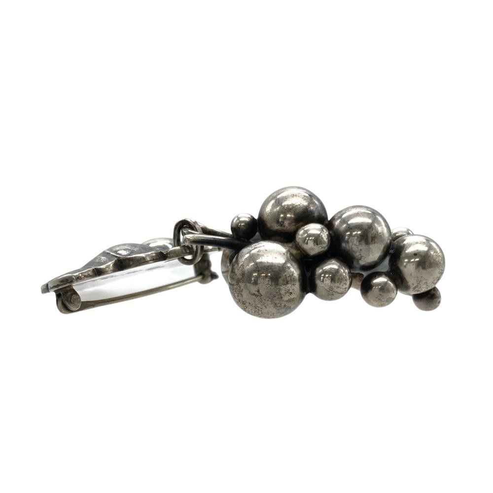ジョージジェンセン Georg Jensen 葡萄モチーフ ブローチ SV925 24.4g
