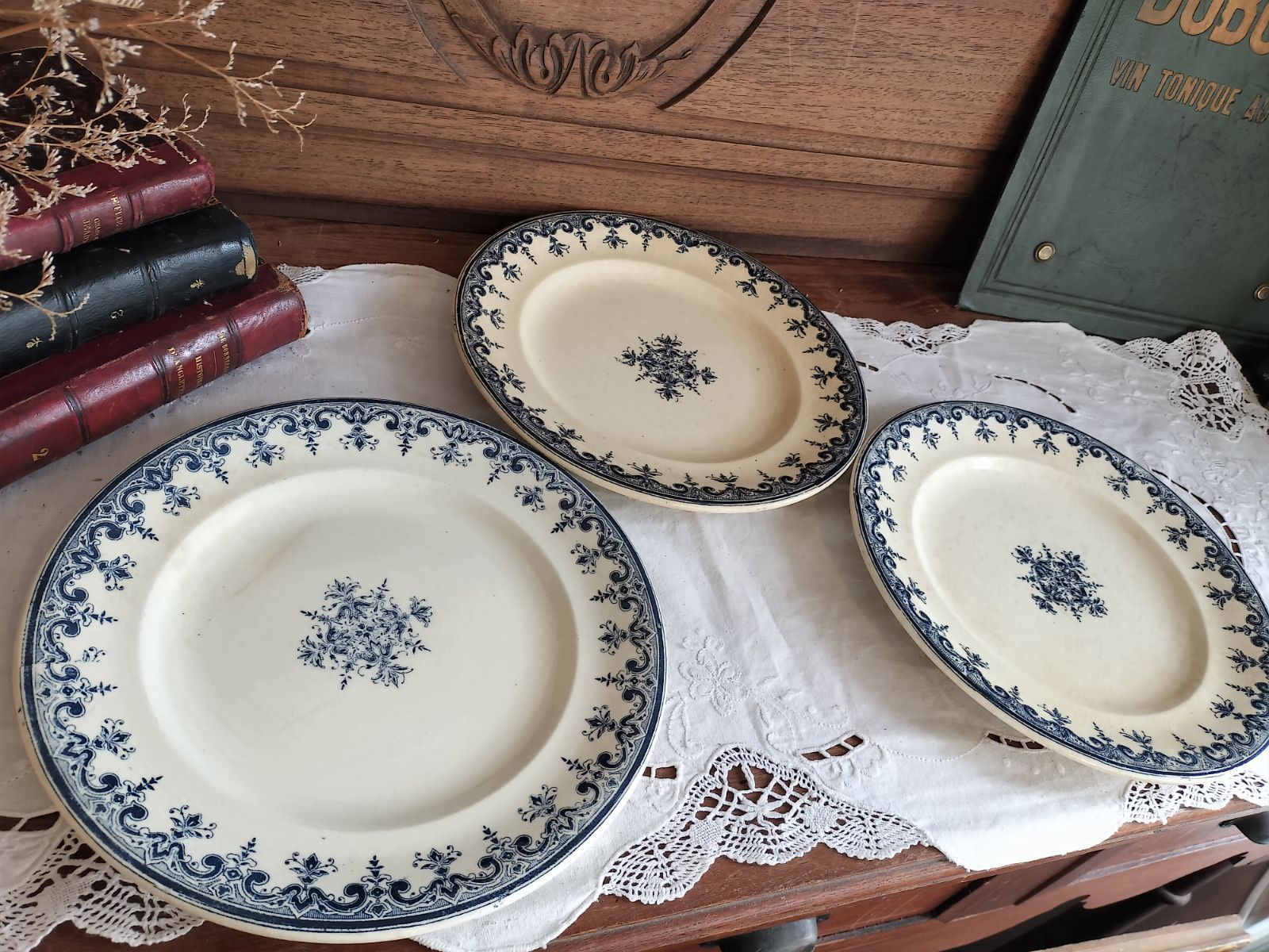 フランス アンティーク Claire fontaine 花リム 絵つき 皿 3枚セット