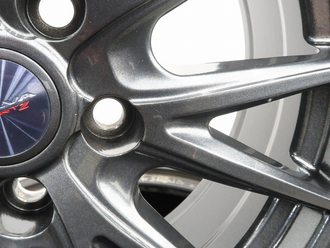 【DUNLOP WM02 215/60R17】スタッドレス【TOYOTA 50系エスティマ 純正ホイール 17インチ 7J5HPCD114.3+50】バリ溝 CH-R流用可　(MTB947) クレジットカード QRコード決済可能 DUNLOP（ダンロップ） トヨタ 50系 エスティマ 純正 17x7J+50 5H-114.3