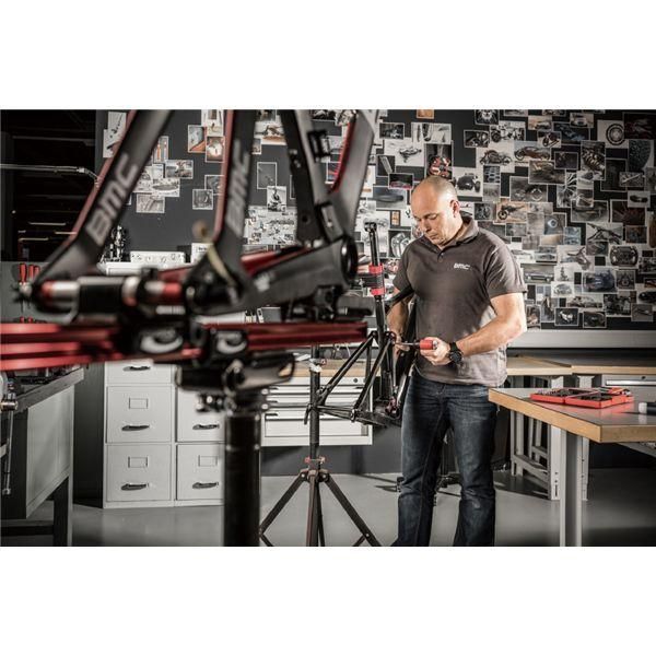 PB SWISS TOOLS ピービースイスツールズ 7点組 レバーグリップ 225トルクス・六角ドライバーブレード付トルクドライバーセット ケース付 トルク設定範囲（Nm...