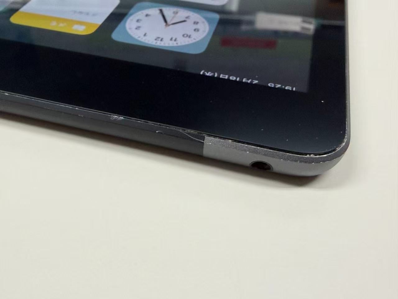 電池86% SIMフリーiPad (第7世代) 32GB スペースグレ 32GB SIMフリー