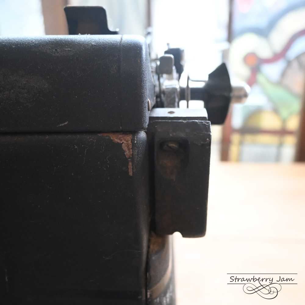  IFU-427 英国アンティーク REMIGTON タイプライター 店舗什器 インテリア イギリス 陶器置物 置物 インテリア小物