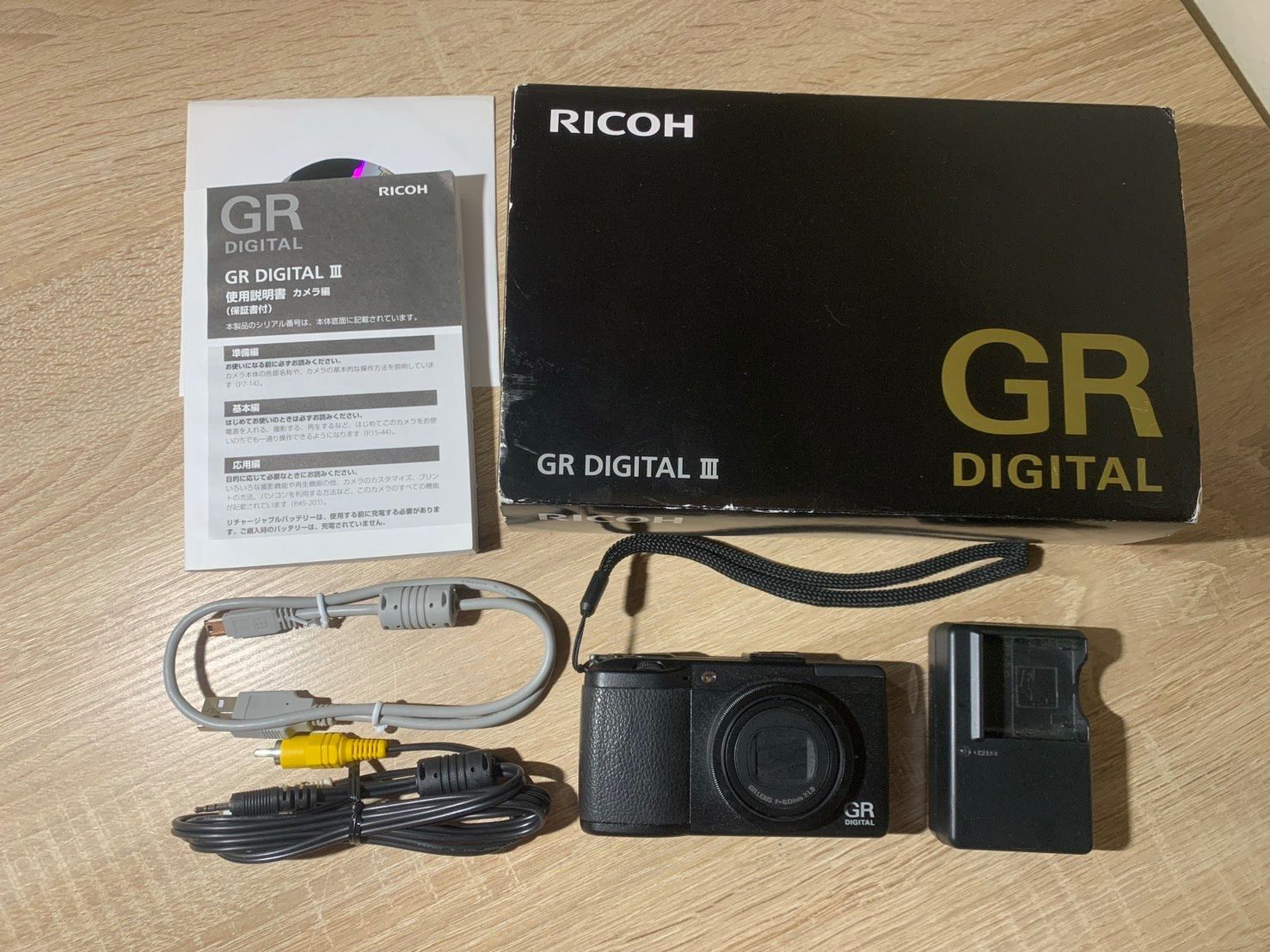 8469 RICOH GR DIGITAL Ⅲ ブラック デジカメ - メルカリ