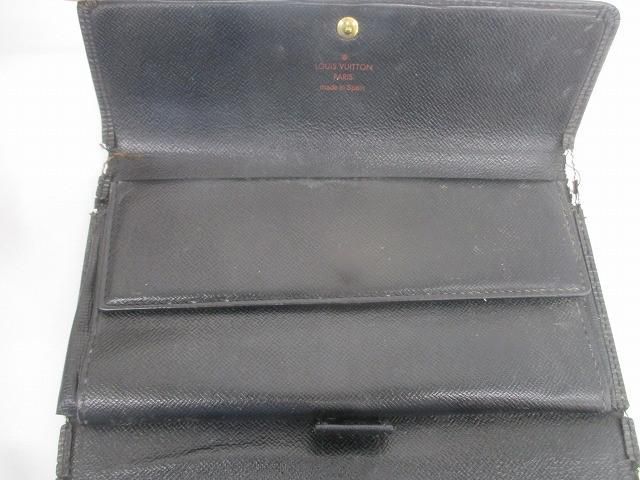 ルイヴィトン LOUIS VUITTON エピ ポルトトレゾール