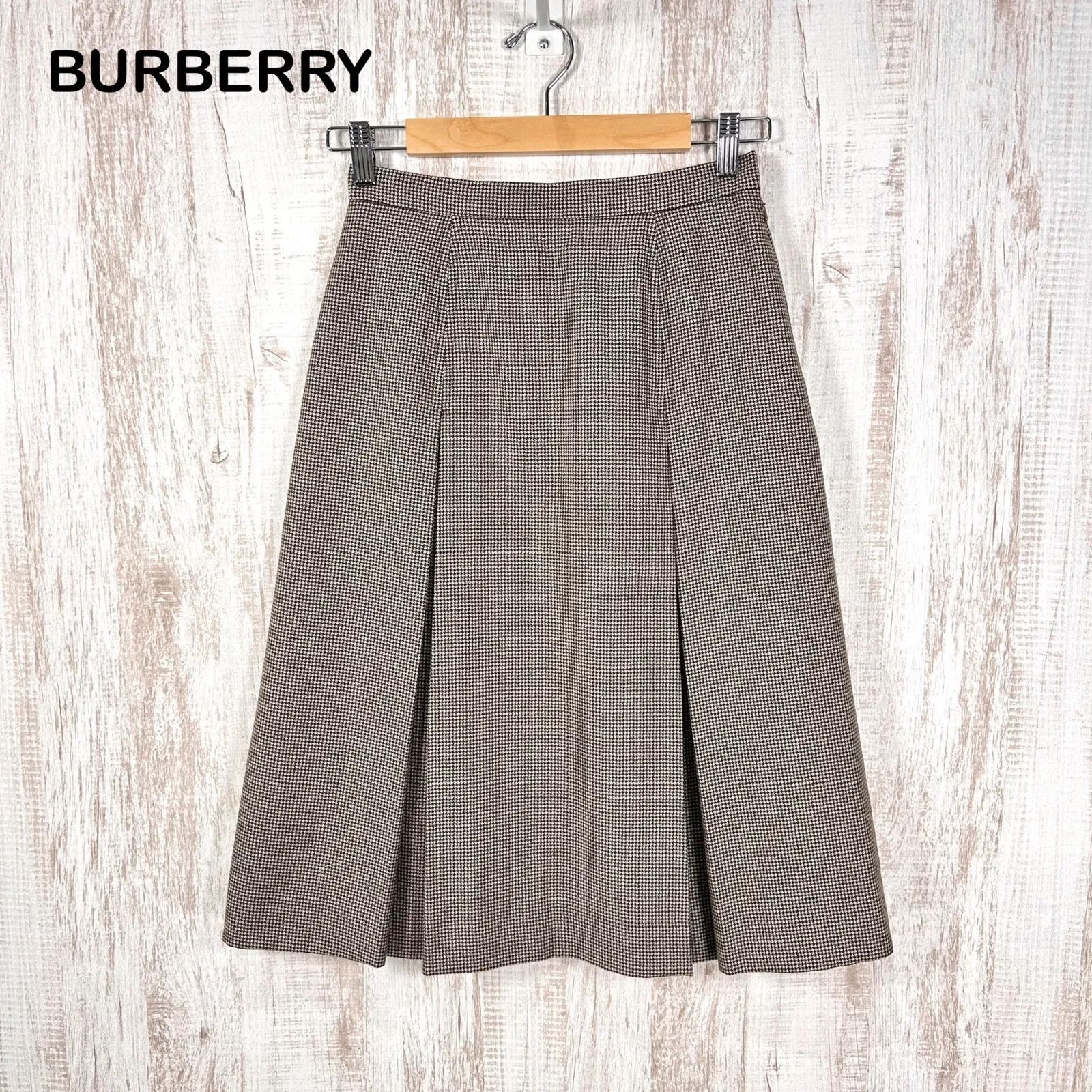 BURBERRY バーバリー　ノバチェック スカート ひざ丈　42 大きめサイズ BURBERRY バーバリー ノバチェック スカート ひざ丈 42 大きめサイズ