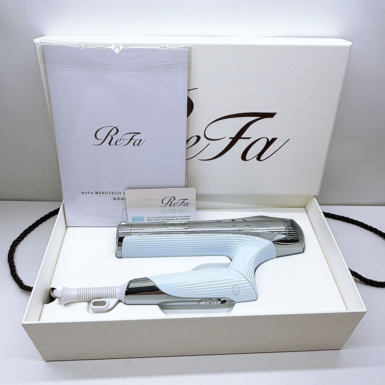 ほぼ未使用⭐️付属品完備 Refa リファ ビューティック ドライヤー MTG ほぼ未使用⭐️付属品完備》 Refa リファ ビューティック ドライヤー