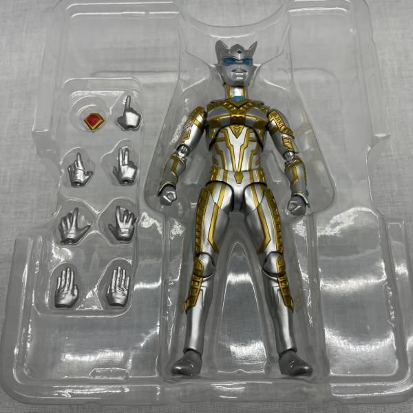中古】開封)S.H.Figuarts ウルティメイトシャイニングウルトラマンゼロ