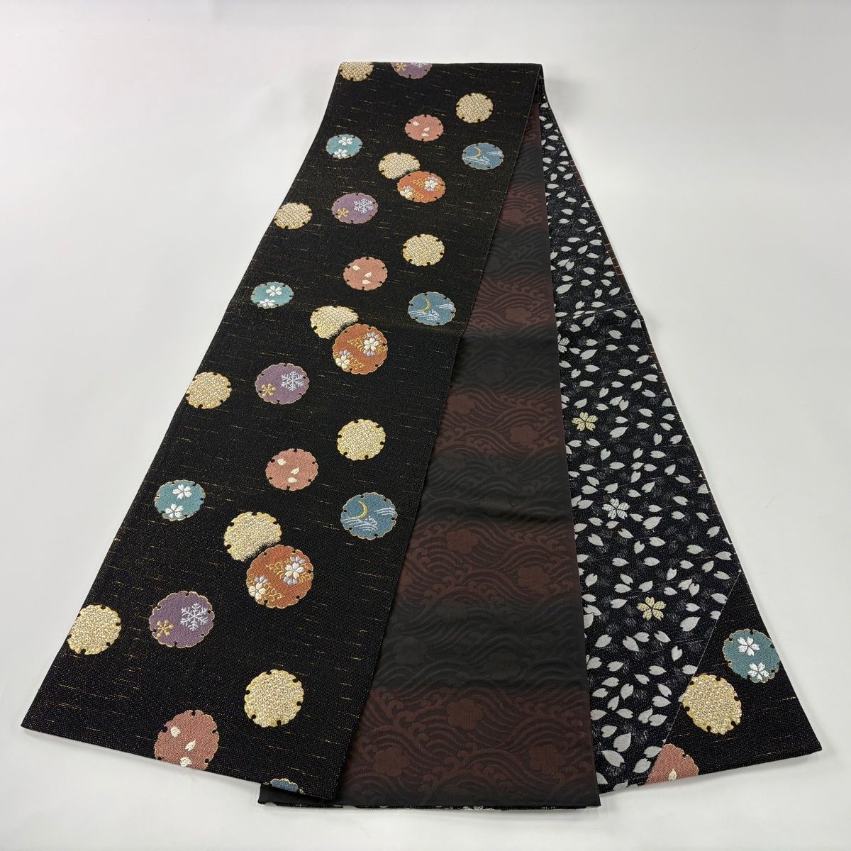 袋帯 秀品 雪輪 桜 箔 金糸 黒 全通 正絹 【中古】 - メルカリ