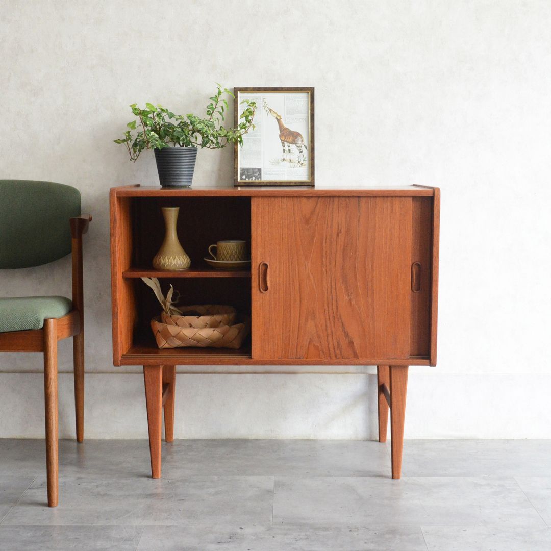 デンマーク 北欧ヴィンテージ チーク キャビネット サイドボード 北欧