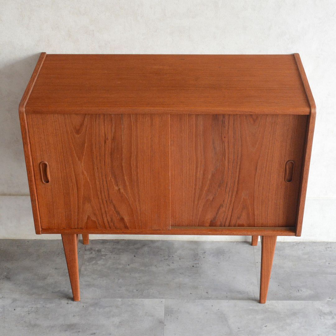 デンマーク 北欧ヴィンテージ チーク キャビネット サイドボード 北欧