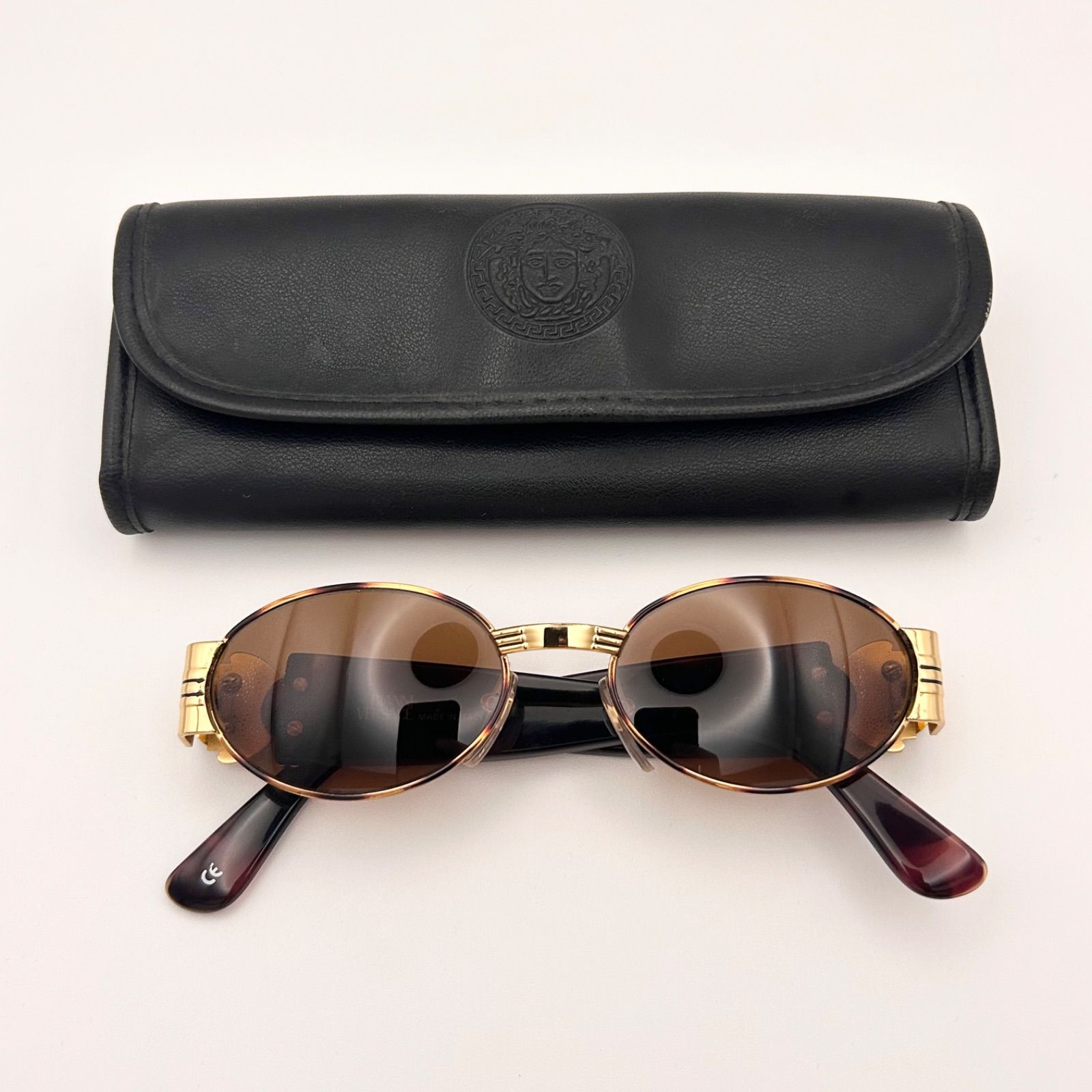 ケース付き GIANNI VERSACE ジャンニヴェルサーチ サイドメデューサ
