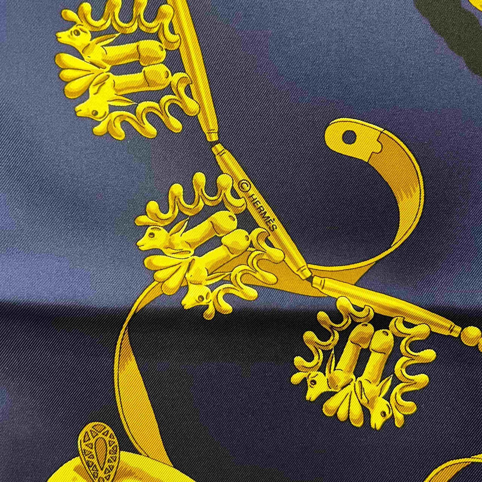 Herms エルメス 90カレ 大判 シルク スカーフ LES CAVALIERS DOR 黄金
