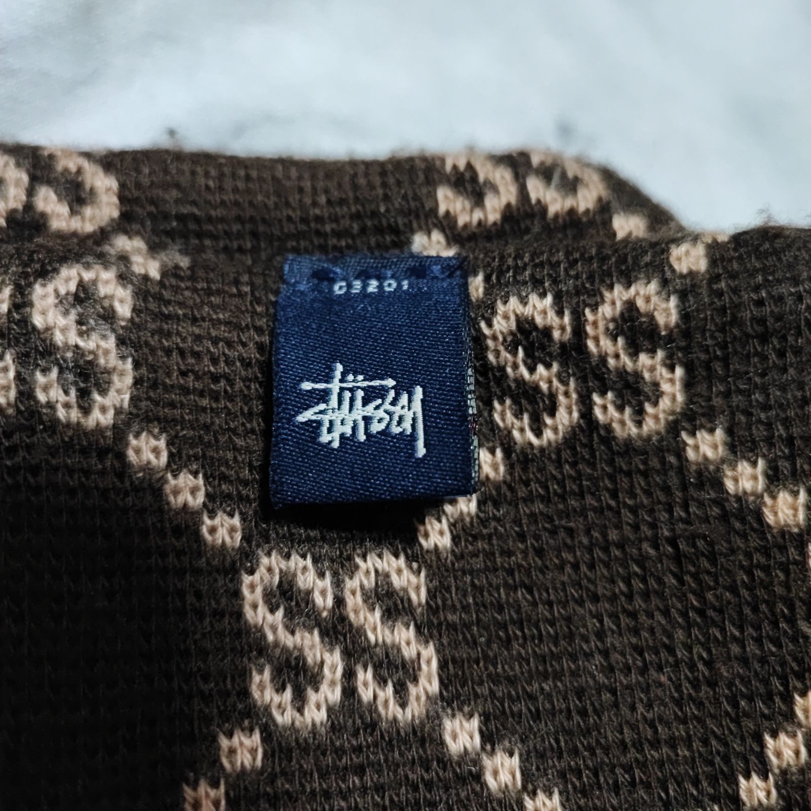 希少】90s STUSSY モノグラム SSロゴ 総柄マフラー OLDデザイン - メルカリ