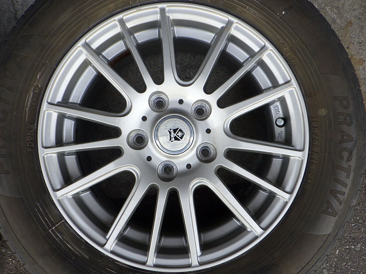 236-2042 weds アルミホイール＆ラジアルタイヤ 195/65R15 2019年 4本 