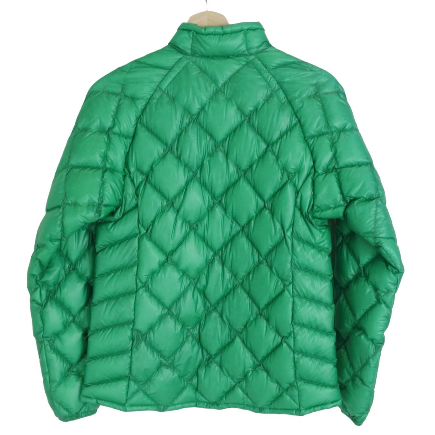 未使用 モンベル mont bell EXライト ダウン ジャケット レディース Lサイズ 1101475 パロットグリーン 登山 アウトドア 未使用 モンベル mont bell EXライト ダウン ジャケット レディース L