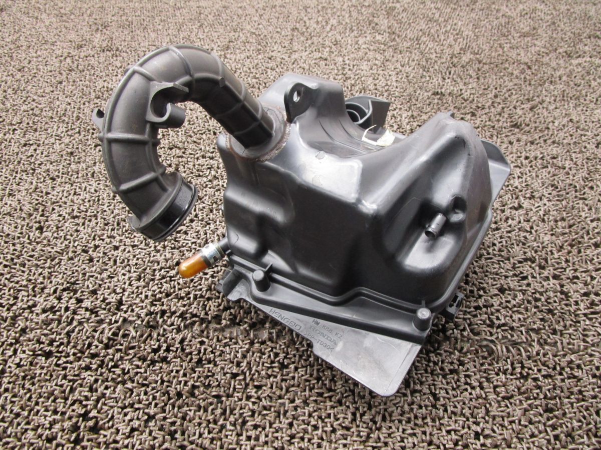 JA43 カブプロ　実働車外し　キャブ　エアクリ付き　エンジン　部品 スーパーカブ110 プロ エアクリーナーボックス △B2513！JA61 ホンダ
