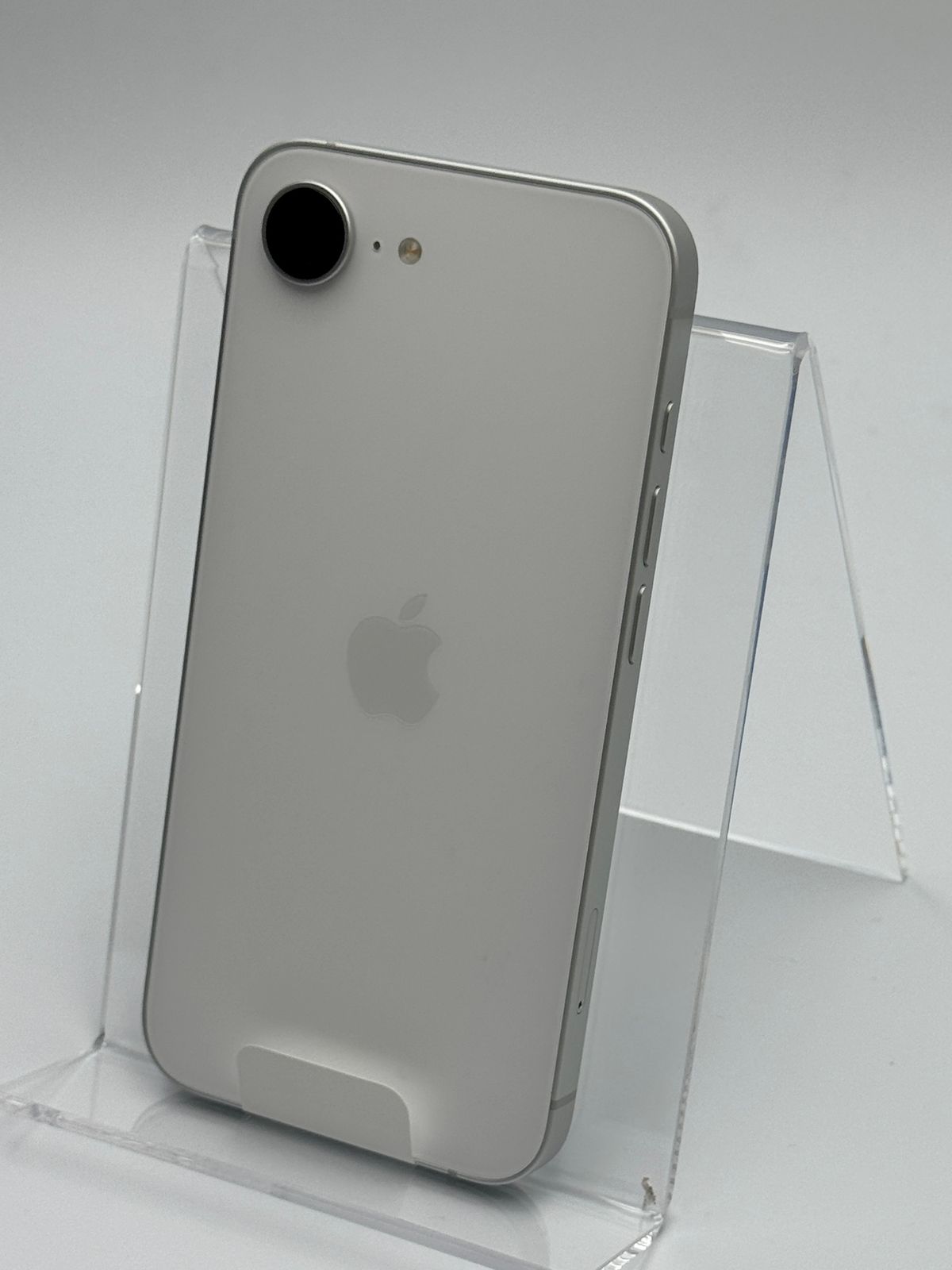 未使用美品】iPhone 16e 128GB ホワイト バッテリー【100%】 - メルカリ