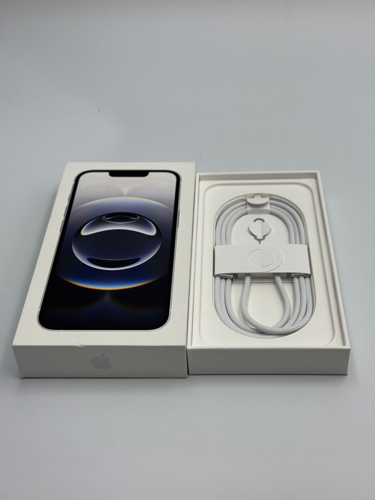 未使用美品】iPhone 16e 128GB ホワイト バッテリー【100%】 - メルカリ