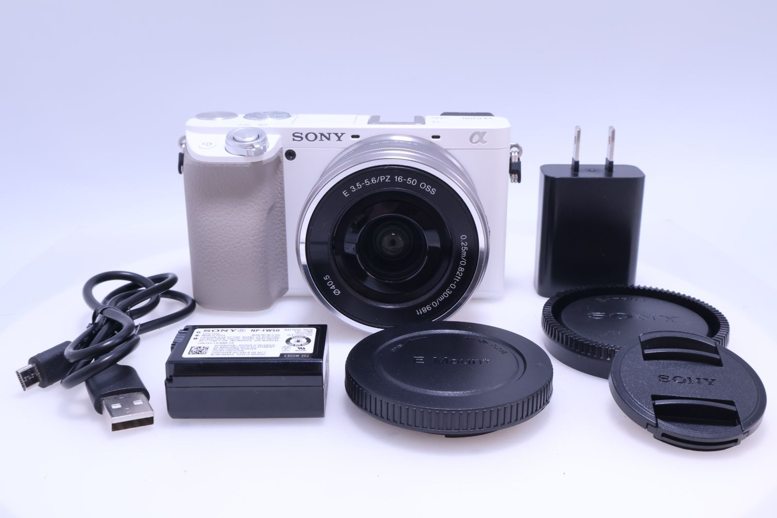 カメラ、光学機器 【4,201回 ほぼ新品】SONY α6100 パワーズームレンズ