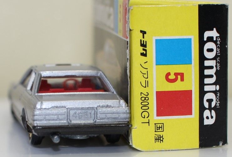 黒箱 日本製 ソアラ 傷有トミカ 1⁄65 トミー USED トミカ 黒箱