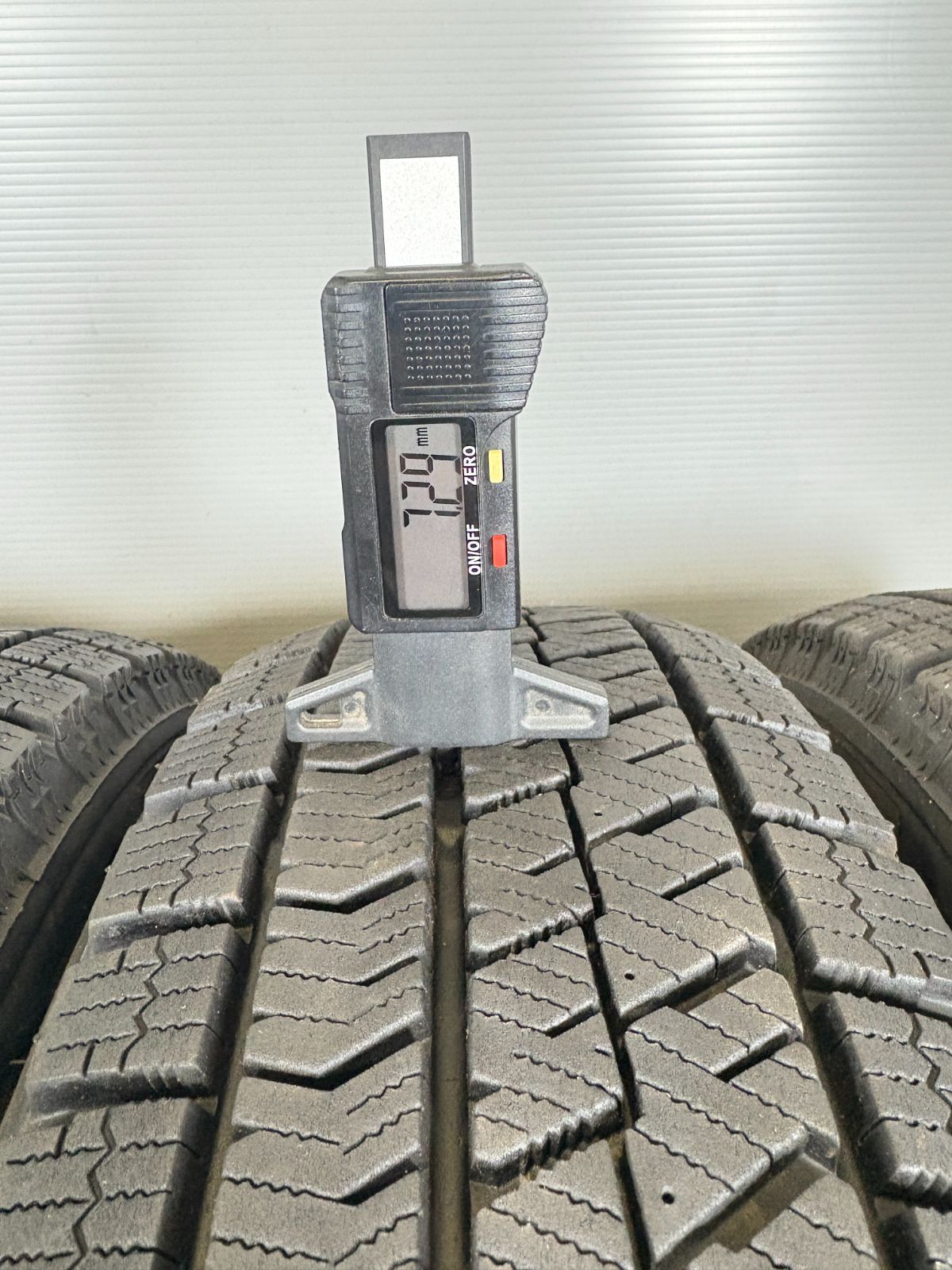 送料無料☆165/70R14 ブリヂストン VRX2 2023年製 4本 冬 タイヤ