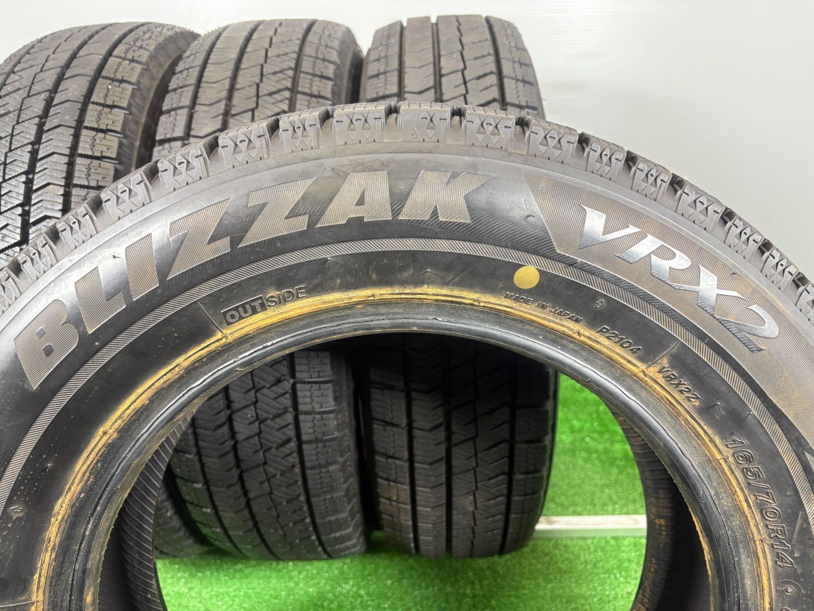 送料無料☆165/70R14 ブリヂストン VRX2 2023年製 4本 冬 タイヤ