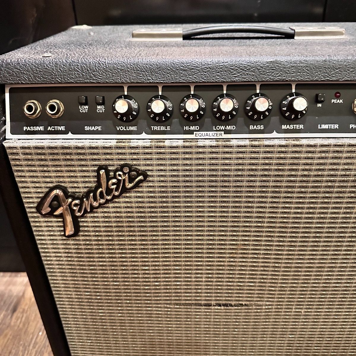 フェンダーベースアンプ　BM-40CEを1万円で　手渡し希望 Fender Bassman BM-40CE Bass Amplifier フェンダー ベースアンプ