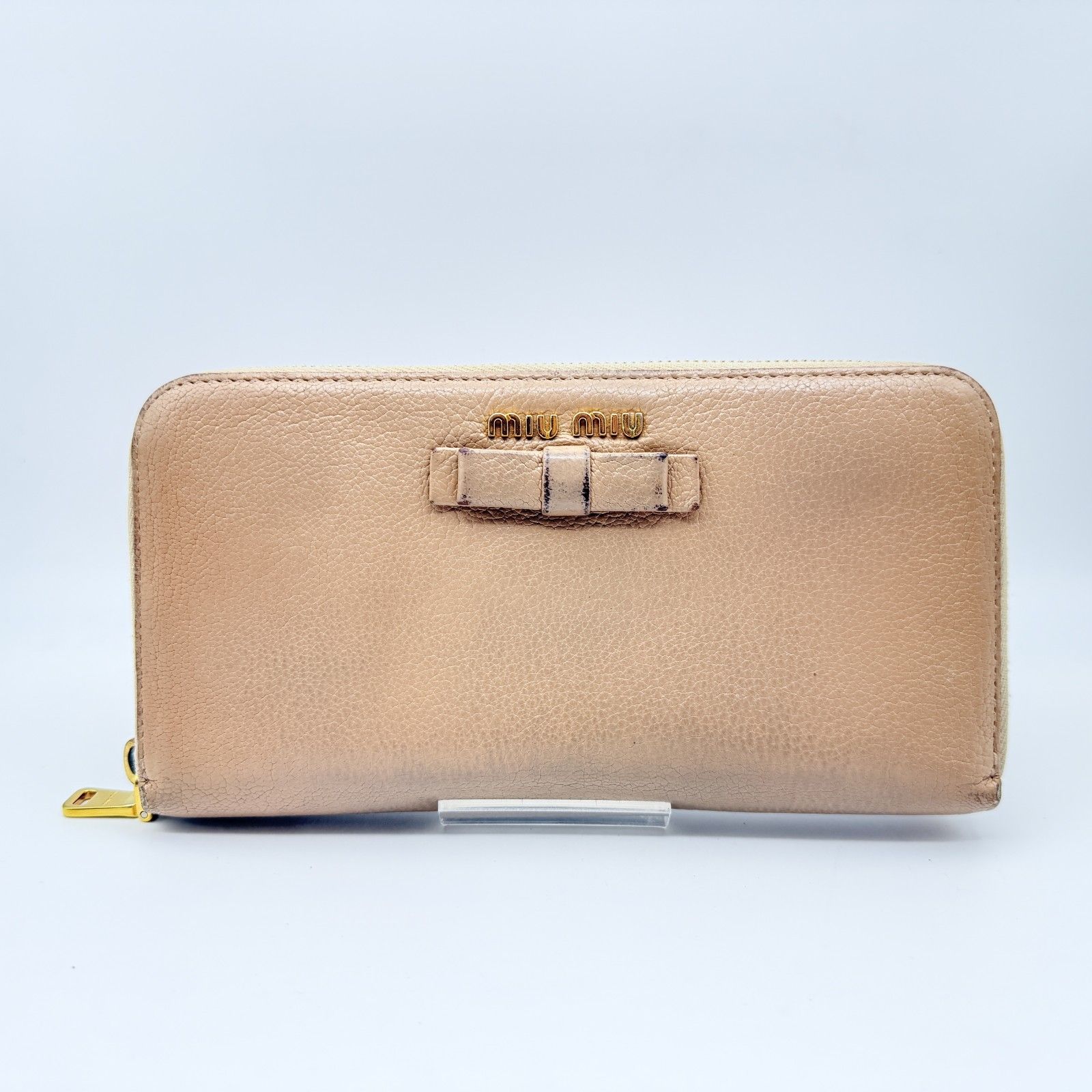 財布 MIU ミュウミュウ 長財布 ラウンドファスナー リボンモチーフ付き ロゴ