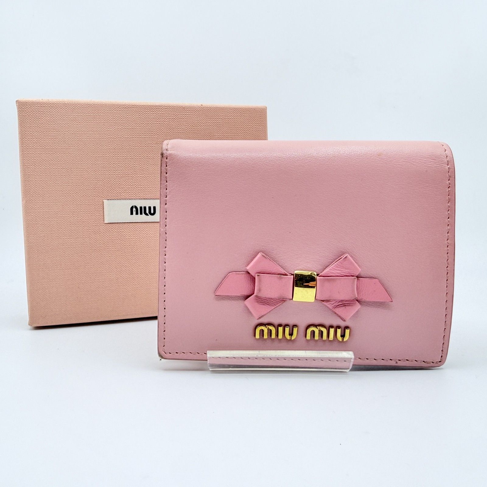 miumiuマドラス リボン長財布 ミュウミュウ 【公式通販】