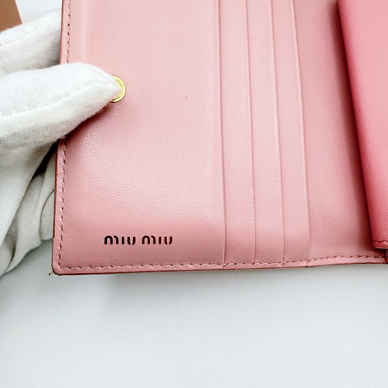 miumiu 財布 二つ折り ピンク miumiu マテラッセ ウォレット ピンク 二 